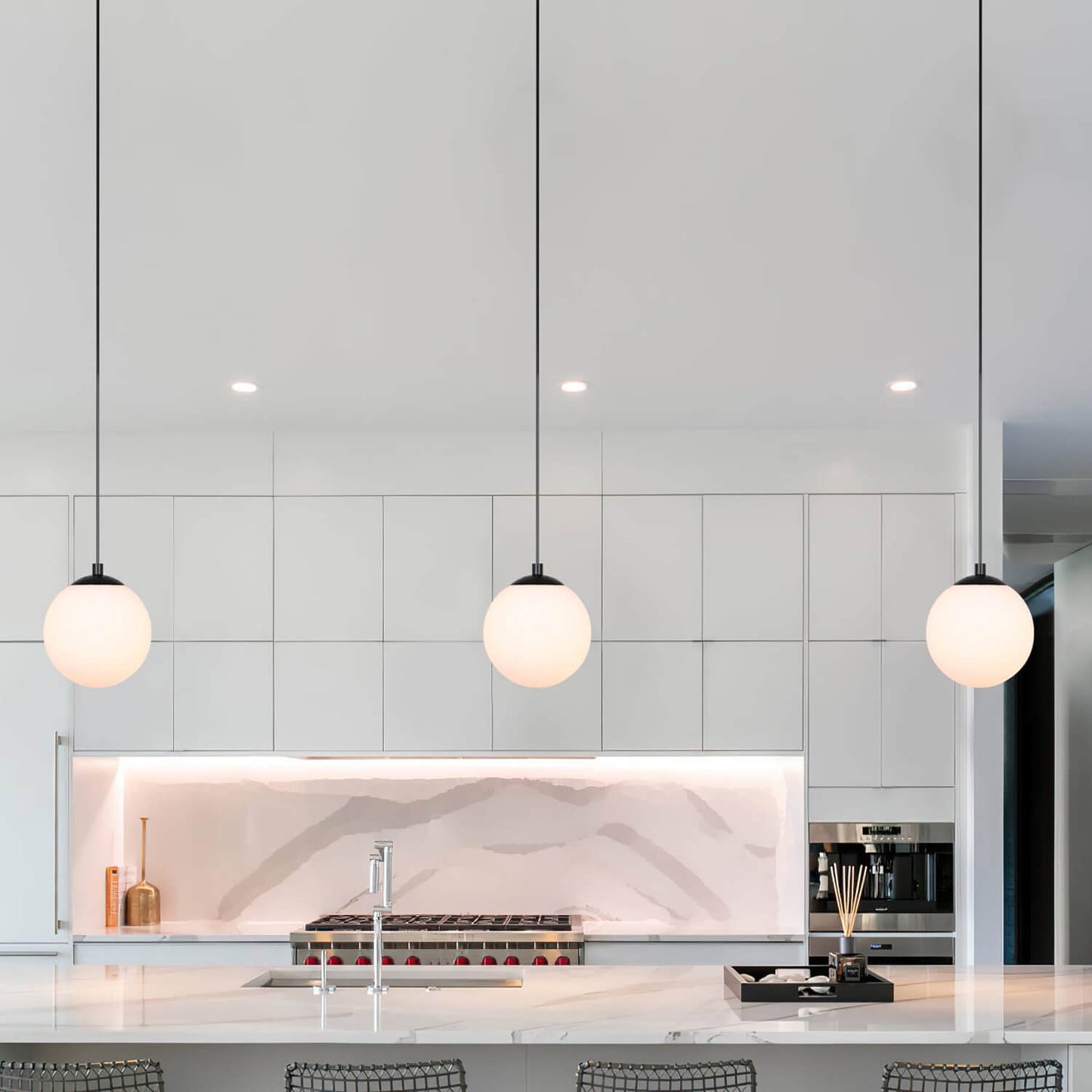 Modern Adjustable Globe Pendant Light in Matte Black Finish XB-P1211-MBK