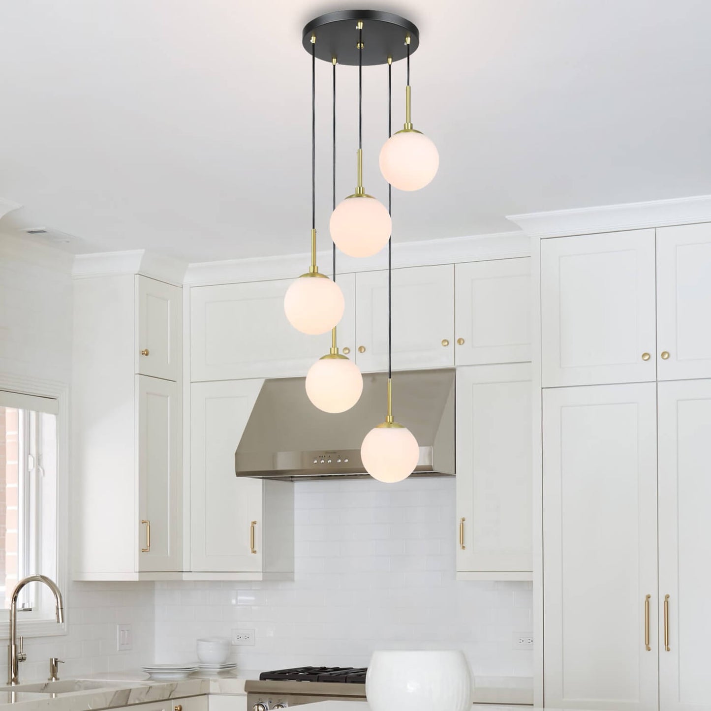 Modern 5-Light Black Brass Globe Cluster Pendant Light XB-P1304-5-MB