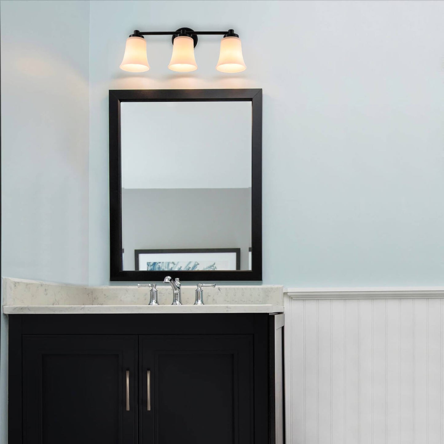 Modern 3-Light Black Bathroom Vanity Light with Glass XB-W1235-3-MB