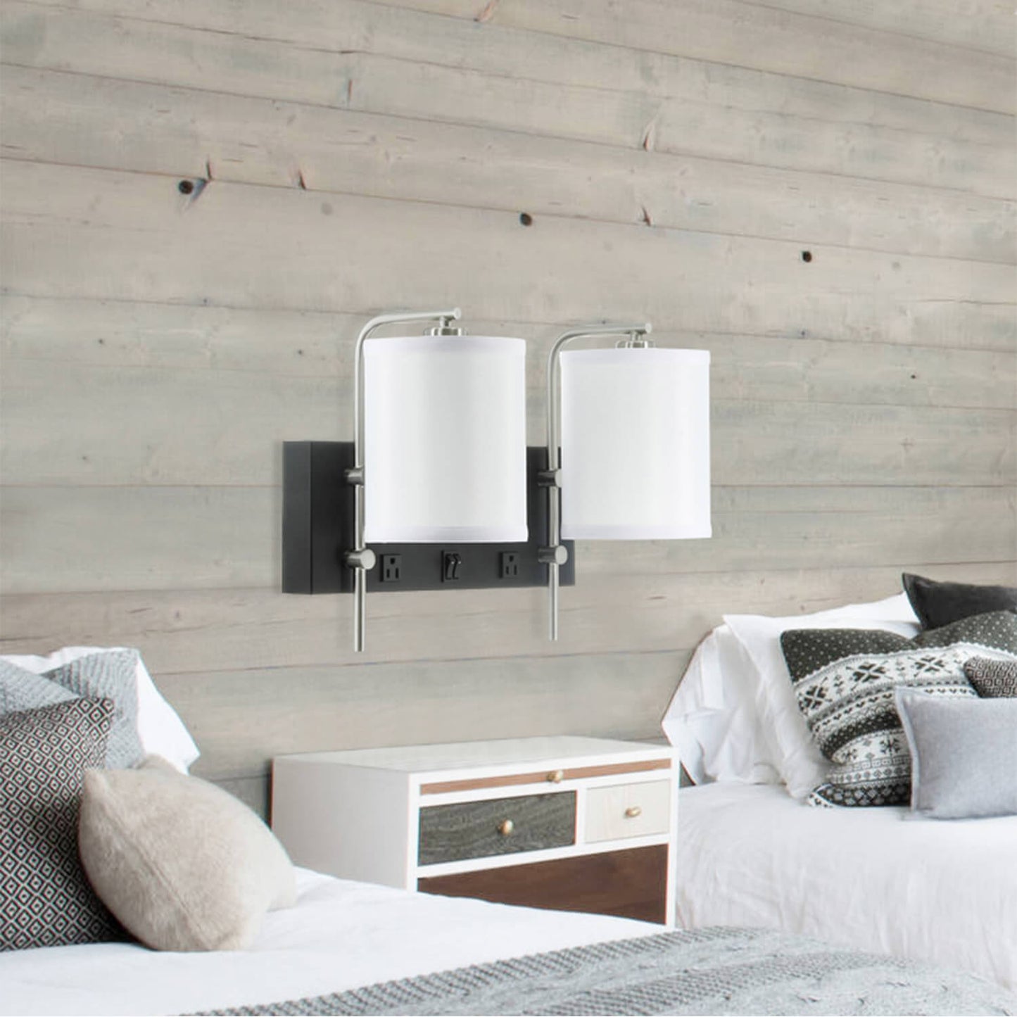 2-Lights Fabric Lampshade Bedside Light Wall Mounted Hotel Lamps With Outlets Guesroom Led Wall Lamp Bedroom for Reading XB-W1257-2