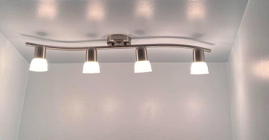 Selecting Ceiling Track Lighting for Versatile Home Applications