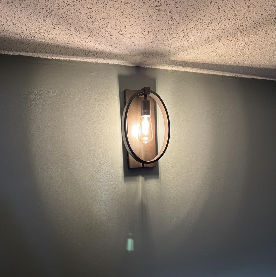 Wall Lights and Bathroom Sconces That Blend Functionality with Style